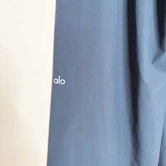 Alo Suit Up Wide Leg Trouser Navy Blue XS - Picture 4 of 6